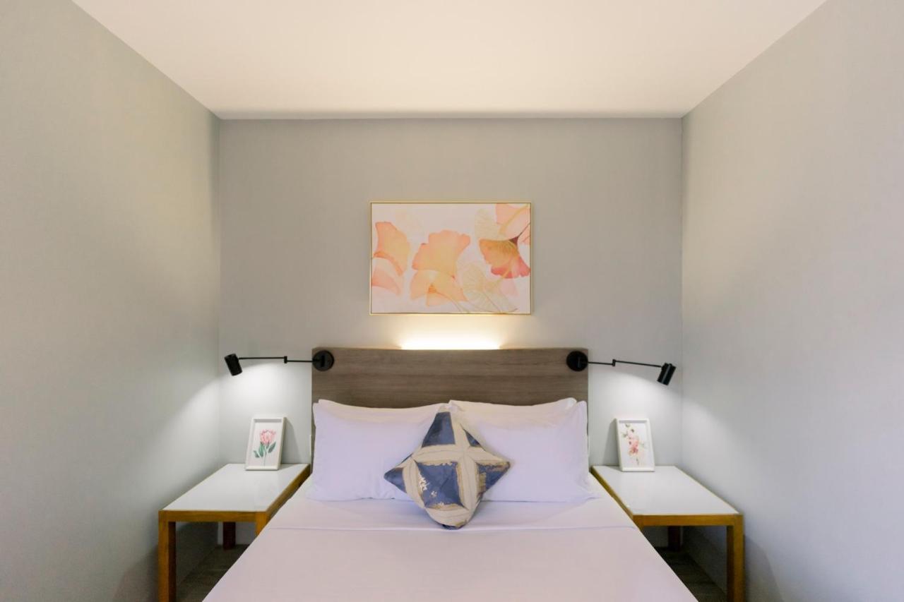 Madonna Hometel And Suites New Pandan Panabo Экстерьер фото