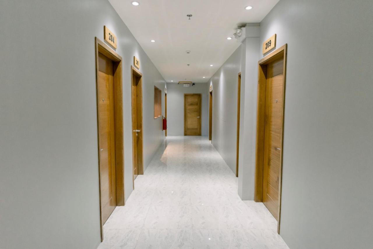 Madonna Hometel And Suites New Pandan Panabo Экстерьер фото