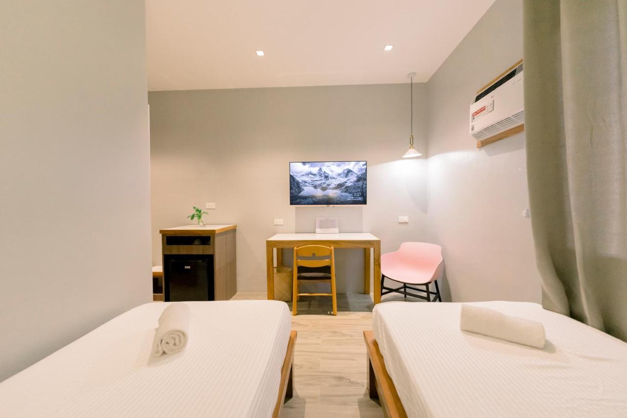 Madonna Hometel And Suites New Pandan Panabo Экстерьер фото