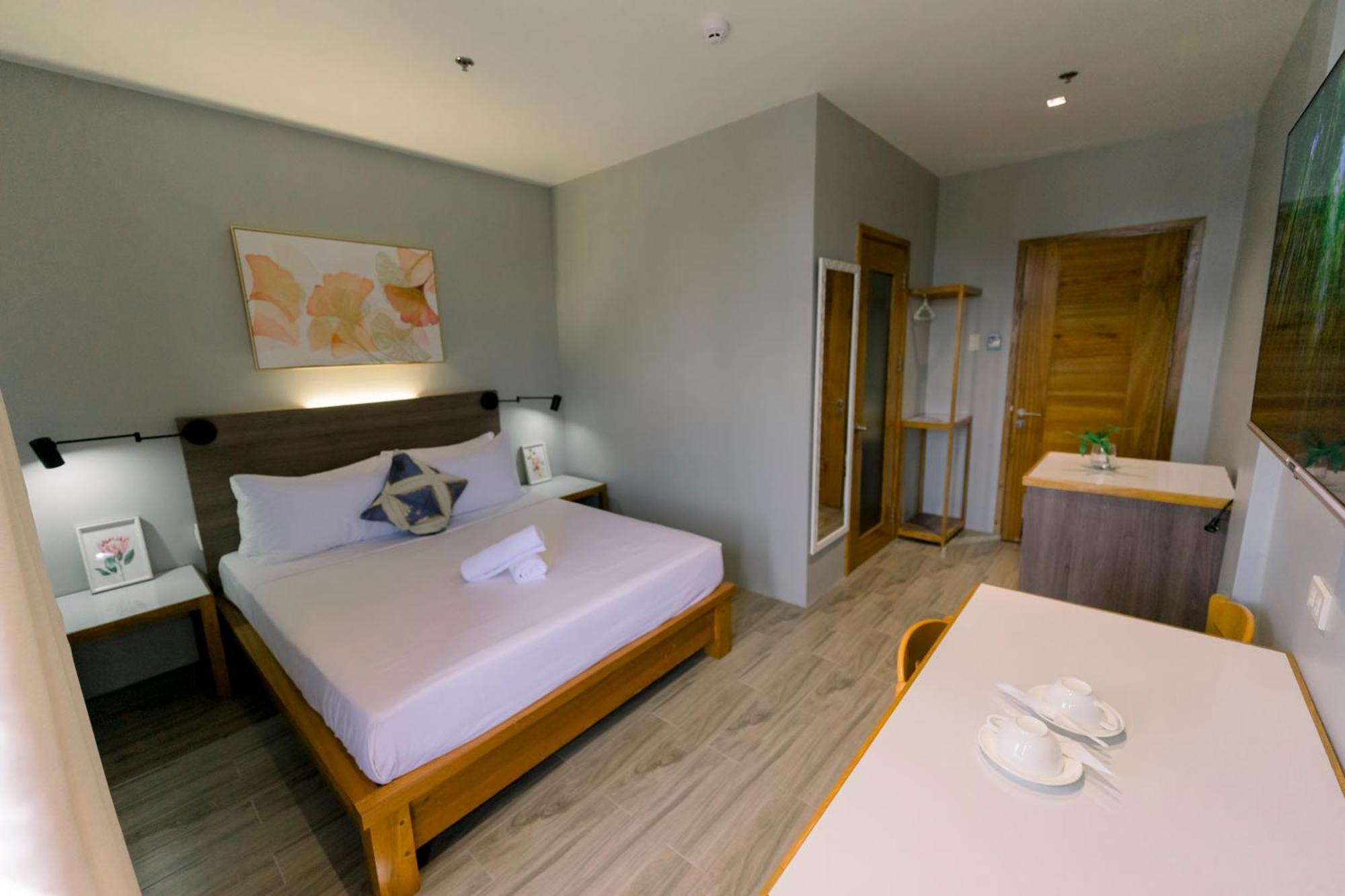 Madonna Hometel And Suites New Pandan Panabo Экстерьер фото